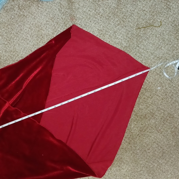 VINTAGE RED VELVET DRESS - Picture 9 of 17